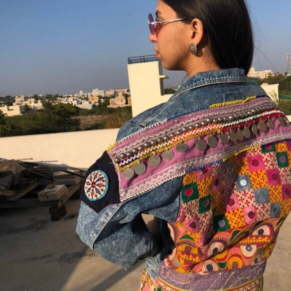 RARE embroidered vintage upcycled denim jacket - Picture 6 of 9